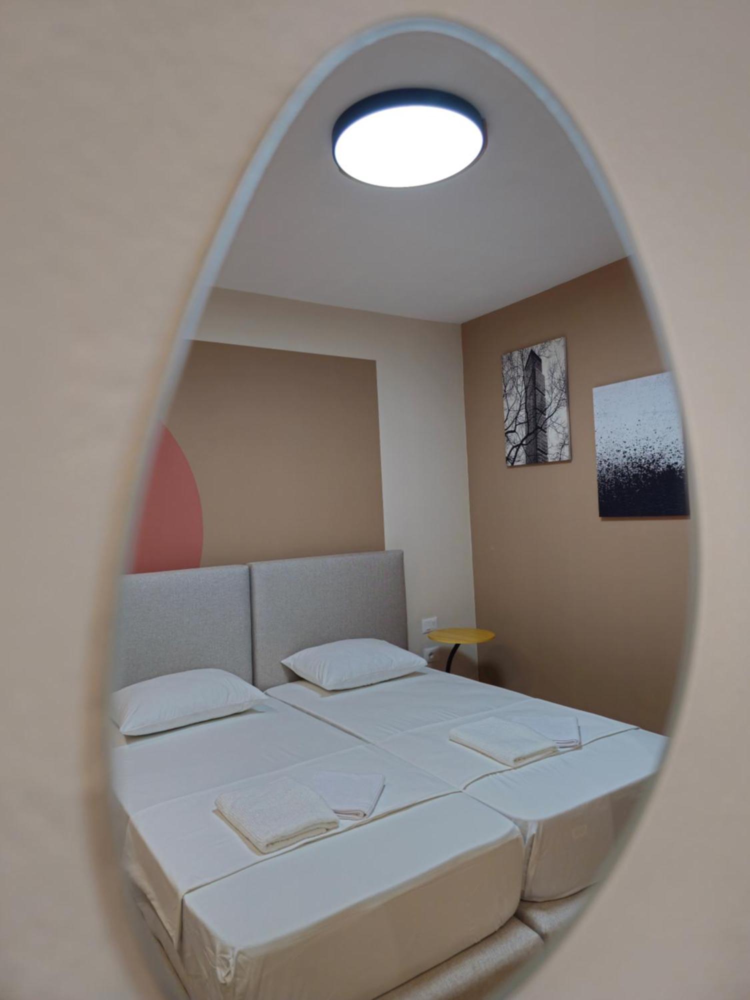 Center Cozy Nest Hotel ติรานา ภายนอก รูปภาพ